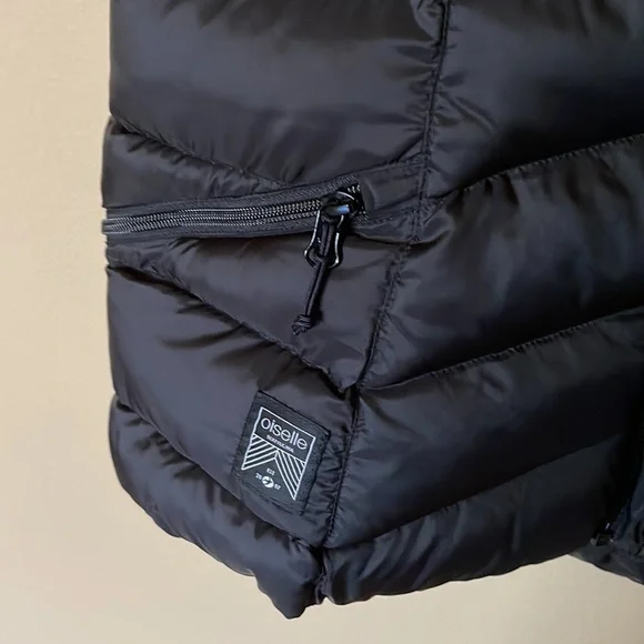 NWOT Oiselle PUFFY BIRD VEST - Picture 5 of 6